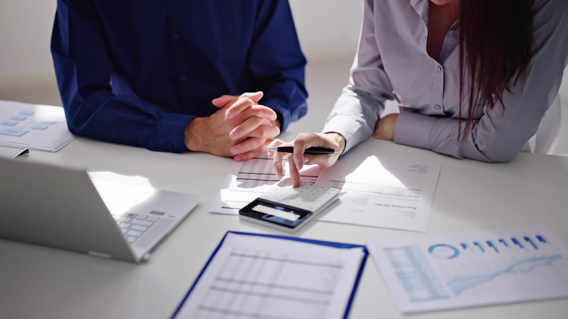 MBA-in-Finance-vs.-MBA-in-Accounting_-Which-Path-Should-You-Take.png